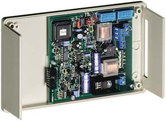 Universalschalteinheit D 9017