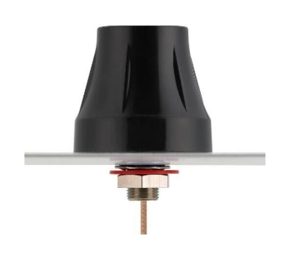 Hole mounted antenna 4G/3G FAC90801_0000