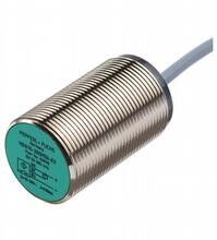 Induktiver Sensor NRB15-30GS50-E2-IO
